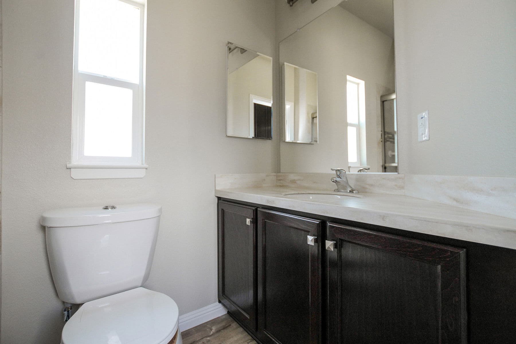 Sierra limited bathroom home features