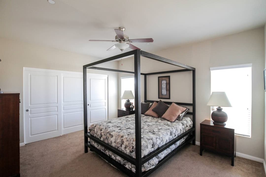 Bradford bedroom home features