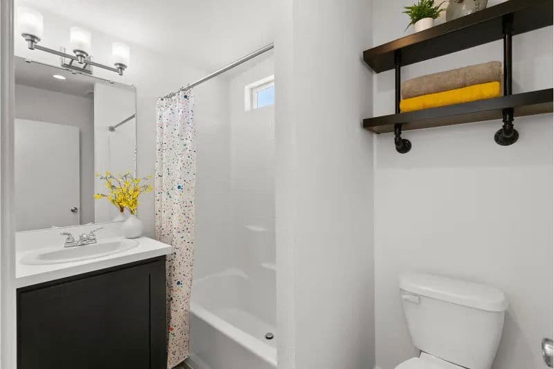 Ath-19 bathroom home features